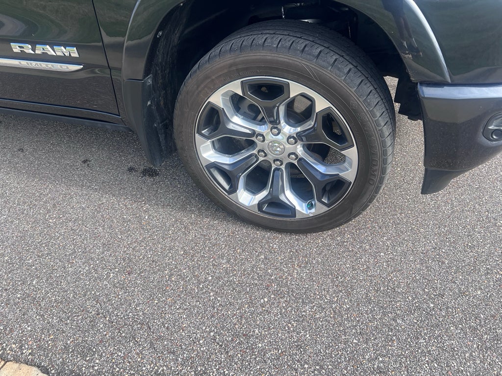 2019 RAM 1500 Limited Crew Cab 4x4 5'7' Box