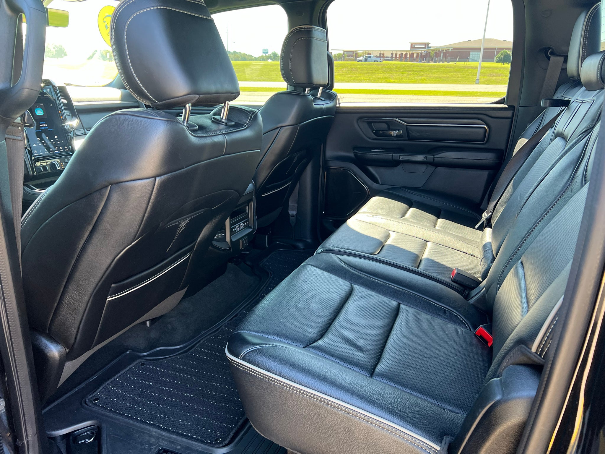 2023 RAM 1500 Limited Crew Cab 4x4 5'7' Box