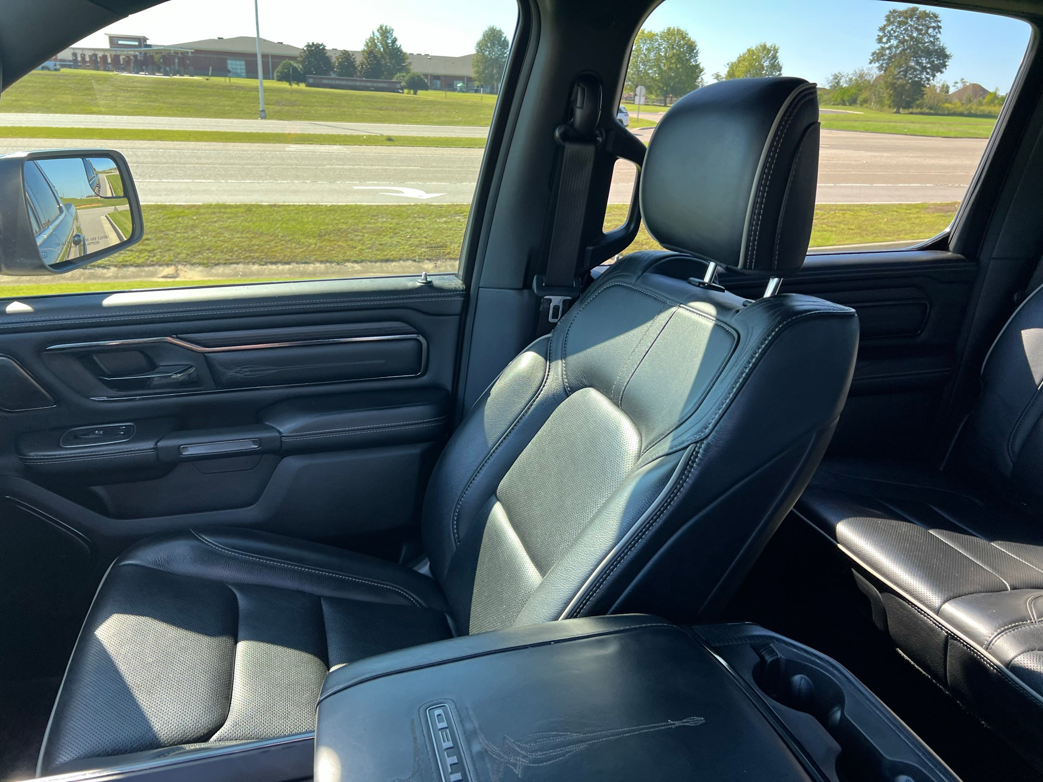 2023 RAM 1500 Limited Crew Cab 4x4 5'7' Box