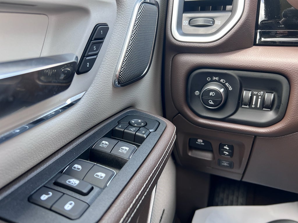 2026 RAM 1500 RAM 1500 LARAMIE CREW CAB 4X4 5'7' BOX