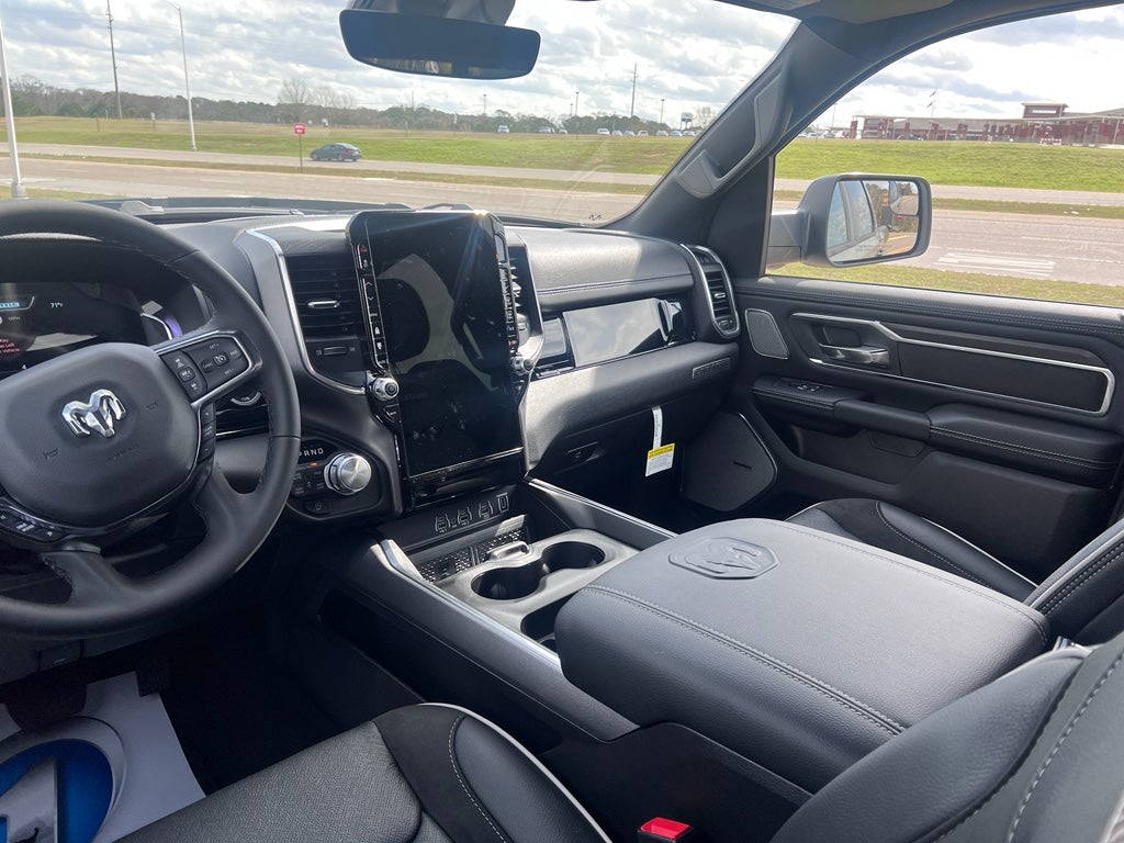 2026 RAM 1500 RAM 1500 LARAMIE CREW CAB 4X4 5'7' BOX