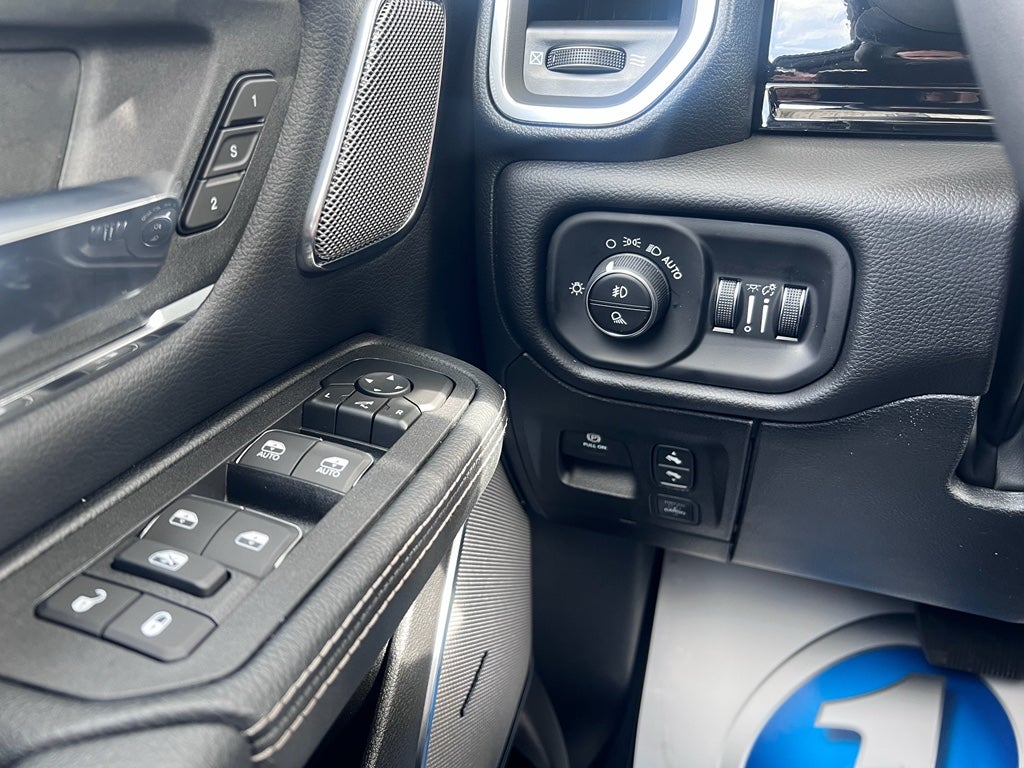 2026 RAM 1500 RAM 1500 LARAMIE CREW CAB 4X4 5'7' BOX