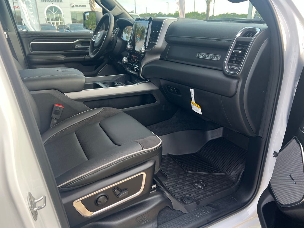 2027 RAM 1500 RAM 1500 LARAMIE CREW CAB 4X4 5'7' BOX