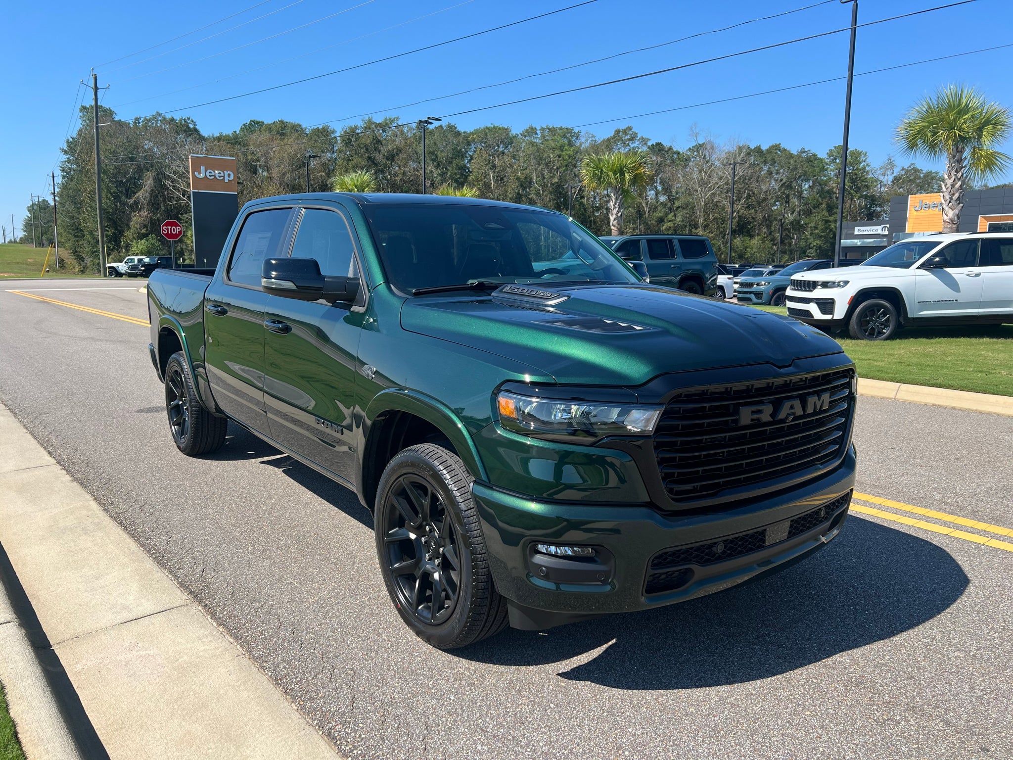 2027 RAM 1500 RAM 1500 LARAMIE CREW CAB 4X4 5'7' BOX
