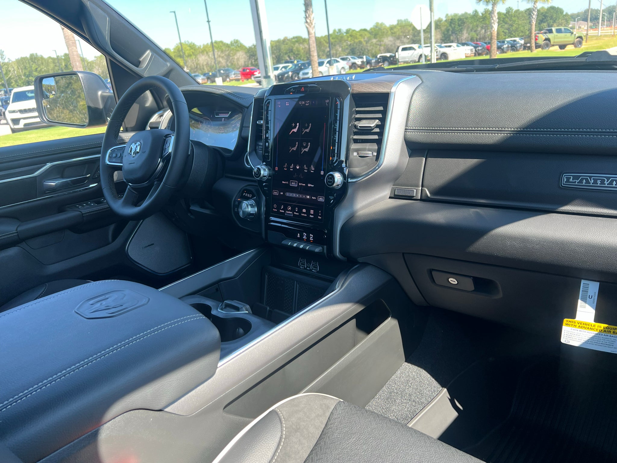 2027 RAM 1500 RAM 1500 LARAMIE CREW CAB 4X4 5'7' BOX