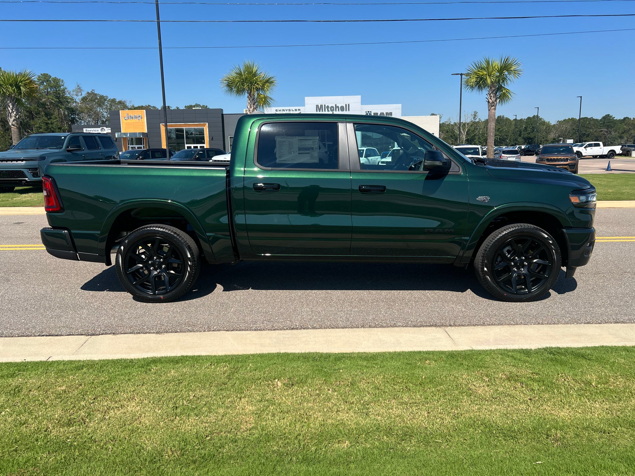 2027 RAM 1500 RAM 1500 LARAMIE CREW CAB 4X4 5'7' BOX