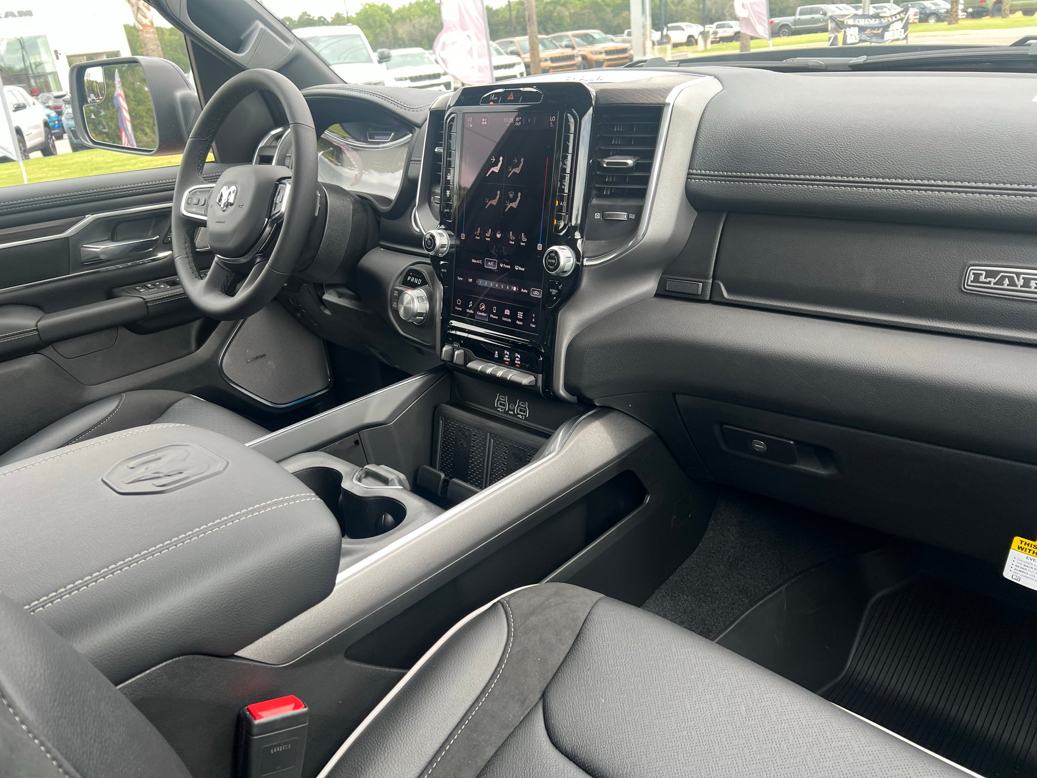 2027 RAM 1500 RAM 1500 LARAMIE CREW CAB 4X4 5'7' BOX