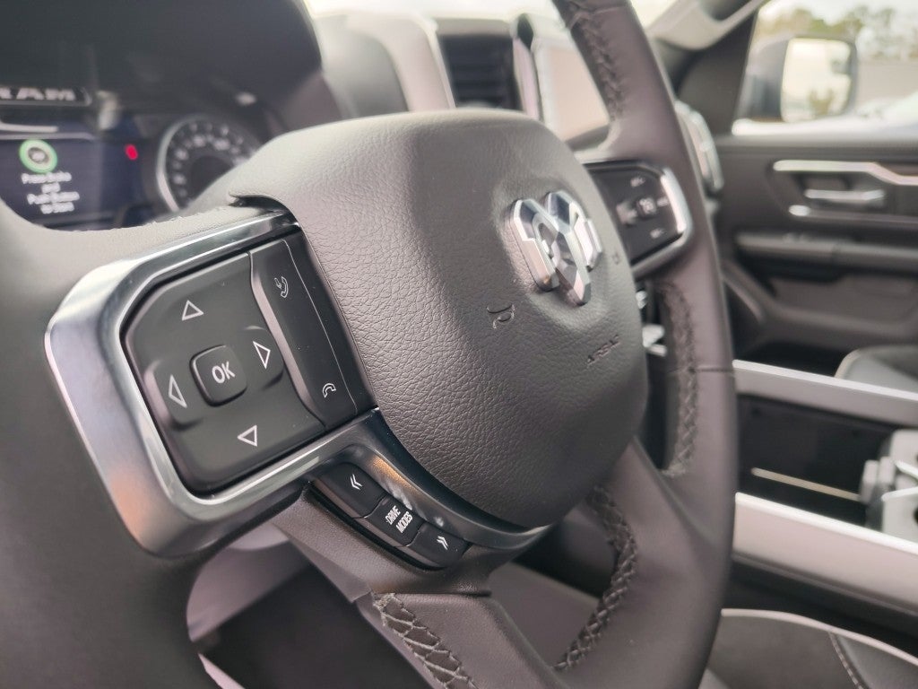 2026 RAM 1500 RAM 1500 LARAMIE CREW CAB 4X4 5'7' BOX