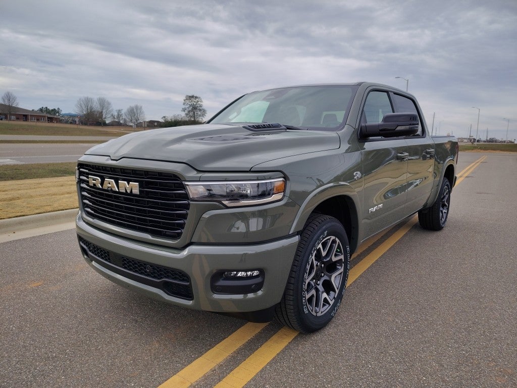 2026 RAM 1500 RAM 1500 LARAMIE CREW CAB 4X4 5'7' BOX