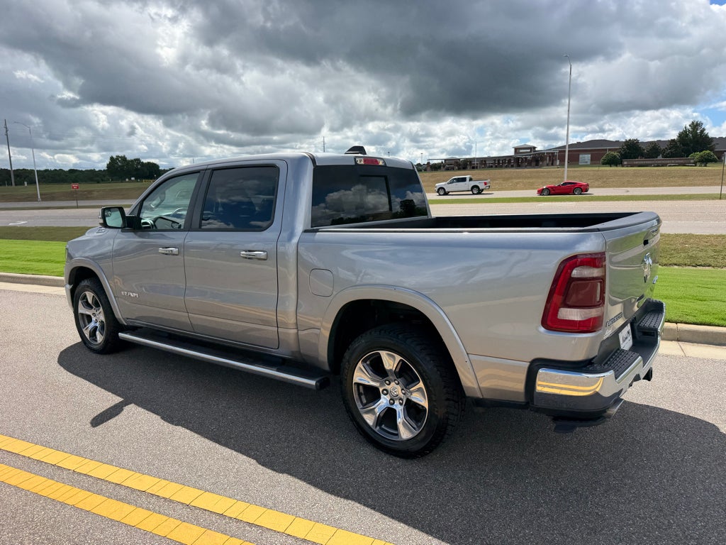 2021 RAM 1500 Laramie Crew Cab 4x4 5'7' Box