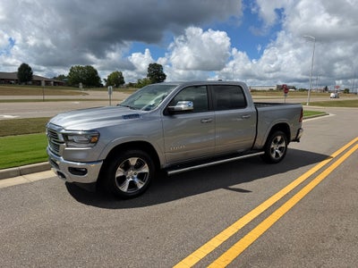 2021 RAM 1500 Laramie Crew Cab 4x4 5'7' Box