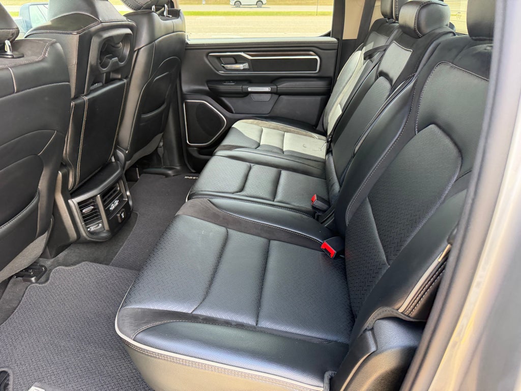 2021 RAM 1500 Laramie Crew Cab 4x4 5'7' Box