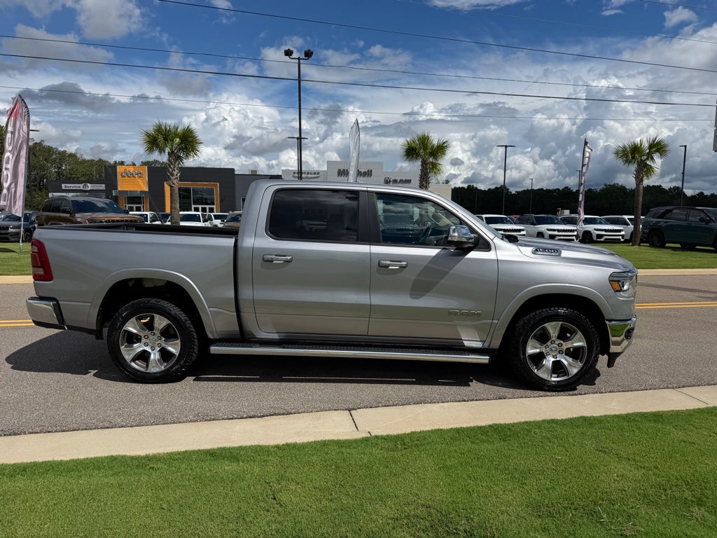 2021 RAM 1500 Laramie Crew Cab 4x4 5'7' Box
