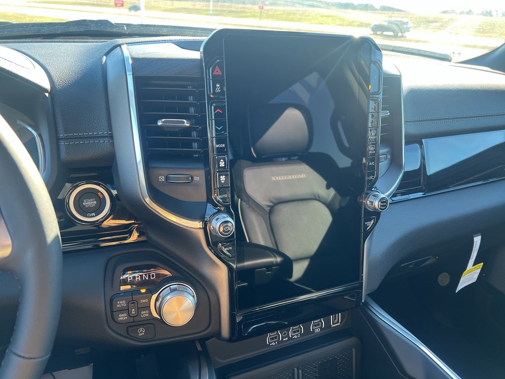 2026 RAM 1500 RAM 1500 LARAMIE CREW CAB 4X4 5'7' BOX