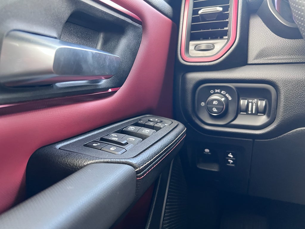 2025 RAM 1500 Rebel Crew Cab 4x4 5'7' Box