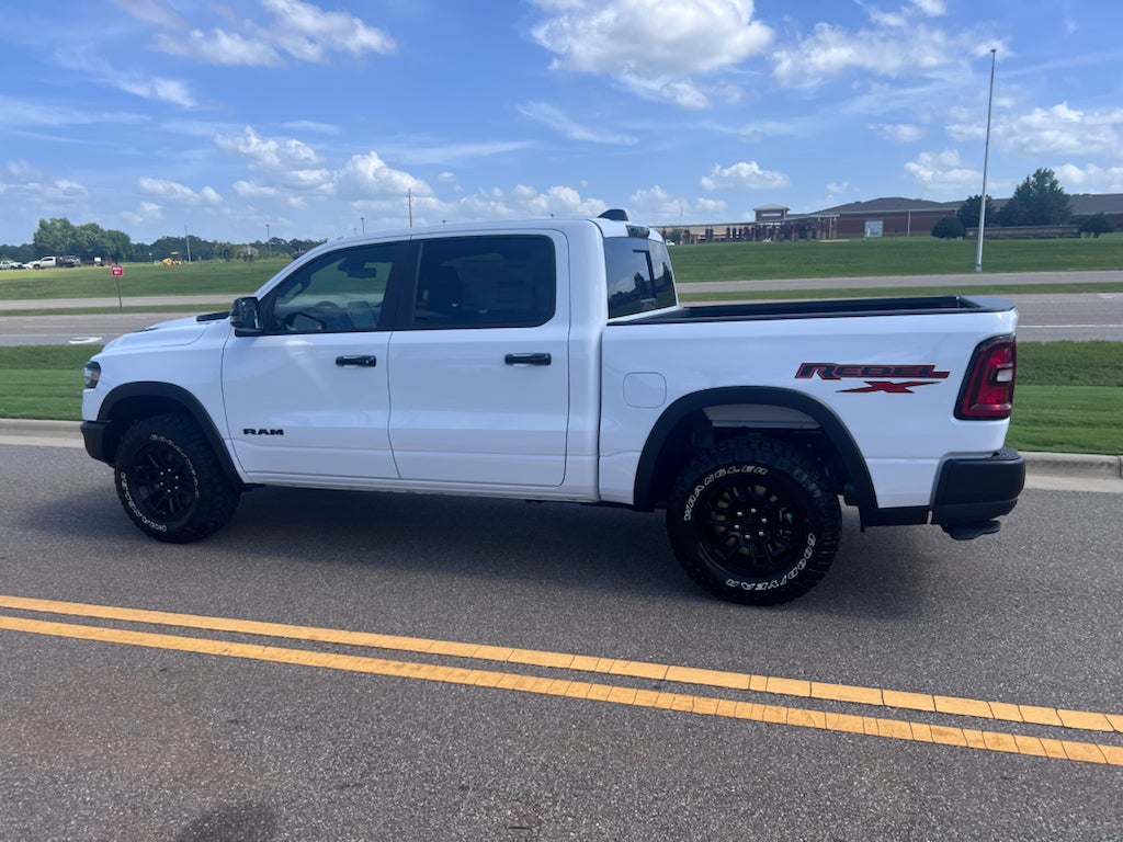 2026 RAM 1500 RAM 1500 REBEL CREW CAB 4X4 5'7' BOX