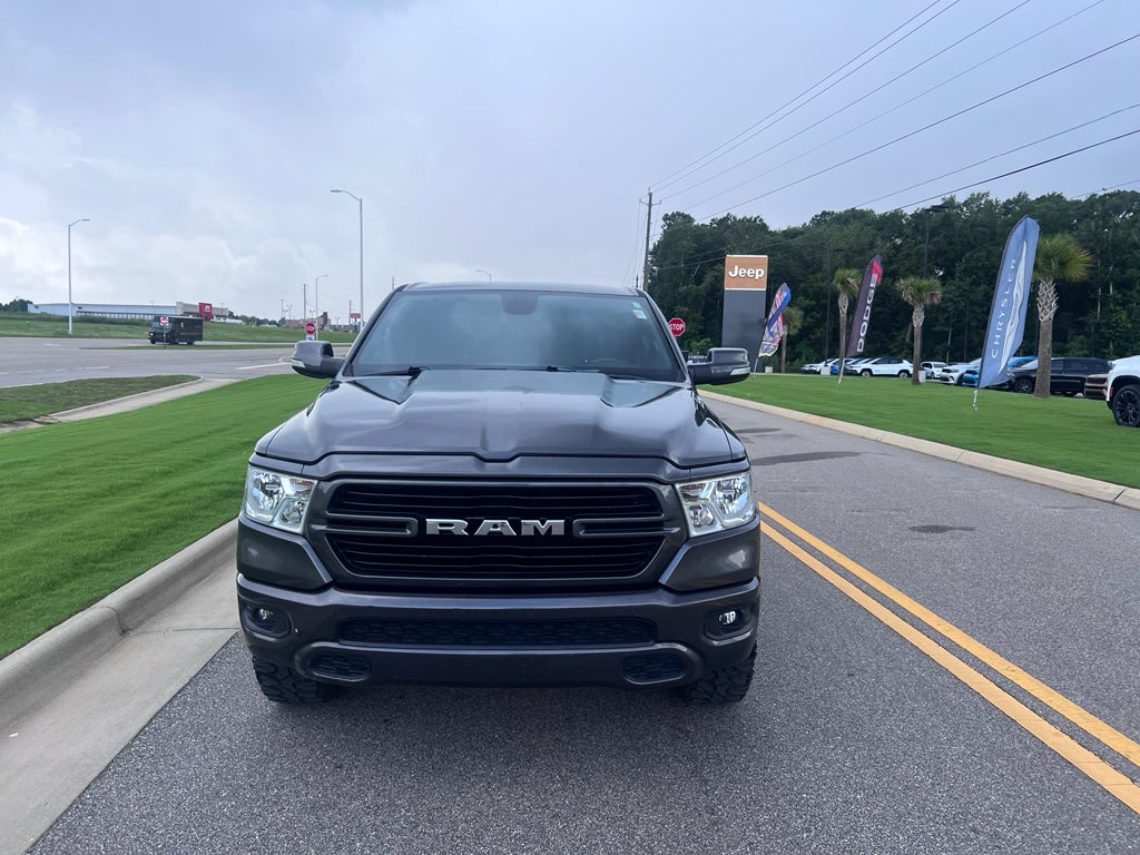 2020 RAM 1500 Big Horn Crew Cab 4x4 6'4' Box