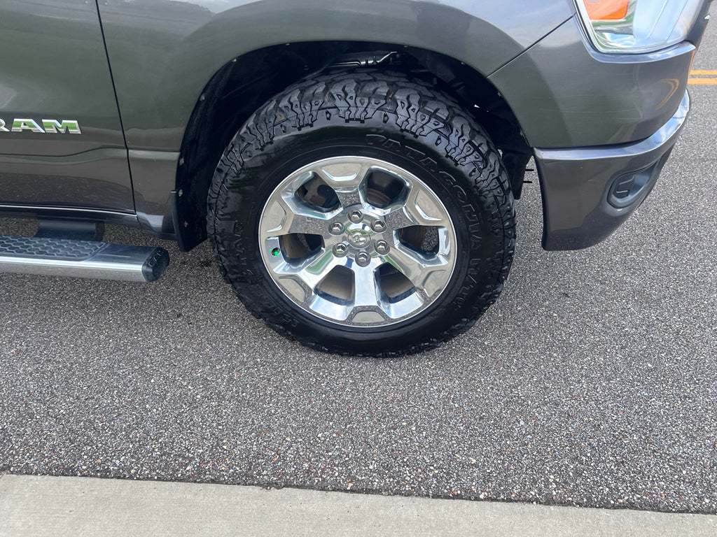 2020 RAM 1500 Big Horn Crew Cab 4x4 6'4' Box
