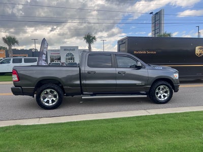 2020 RAM 1500 Big Horn Crew Cab 4x4 6'4' Box