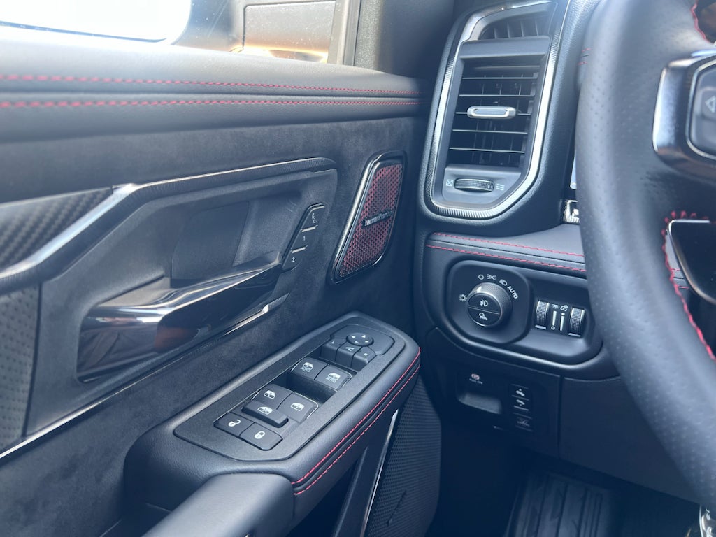 2026 RAM 1500 RAM 1500 RHO CREW CAB 4X4 5'7' BOX
