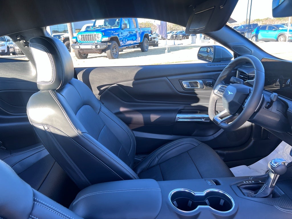 2025 Ford Mustang GT Premium Fastback