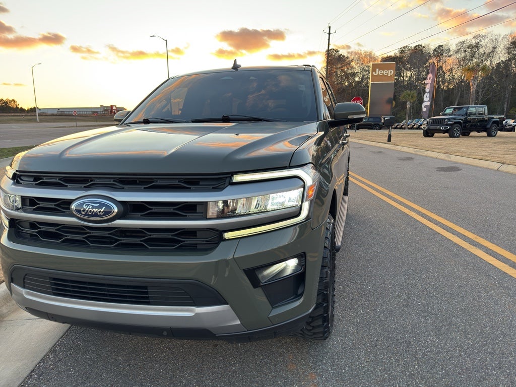 2024 Ford Expedition XLT