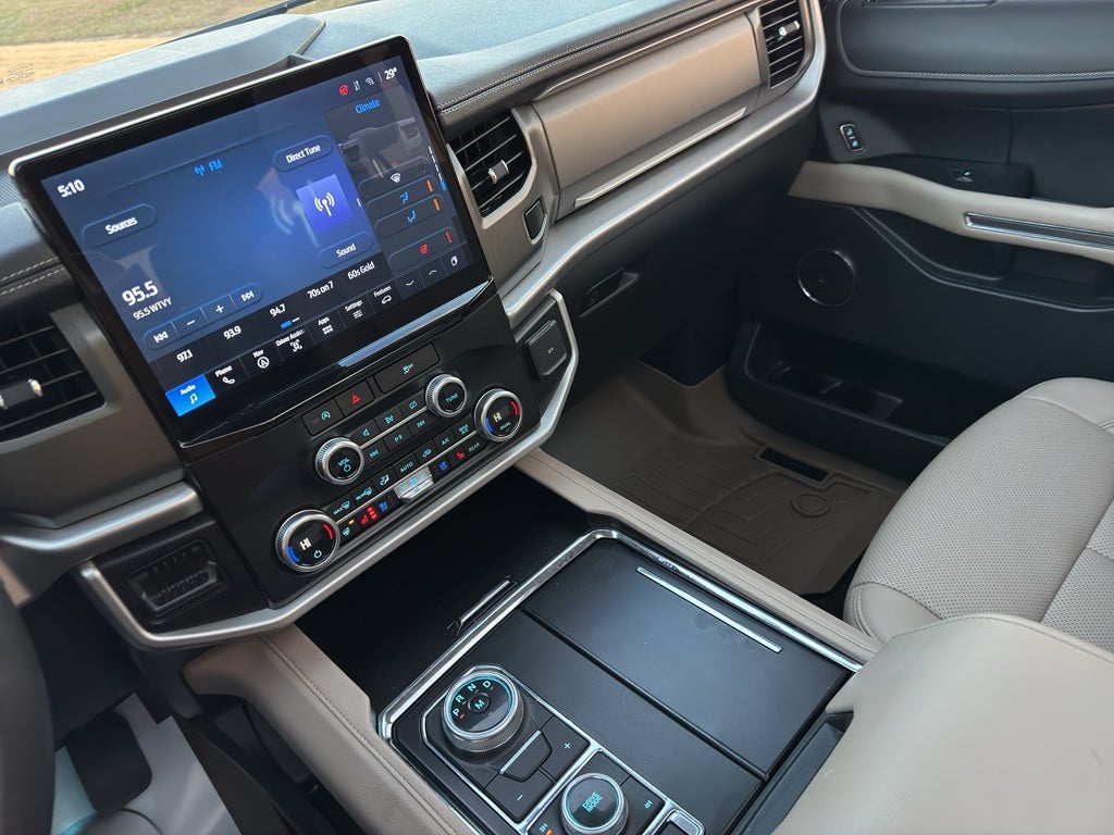 2024 Ford Expedition XLT