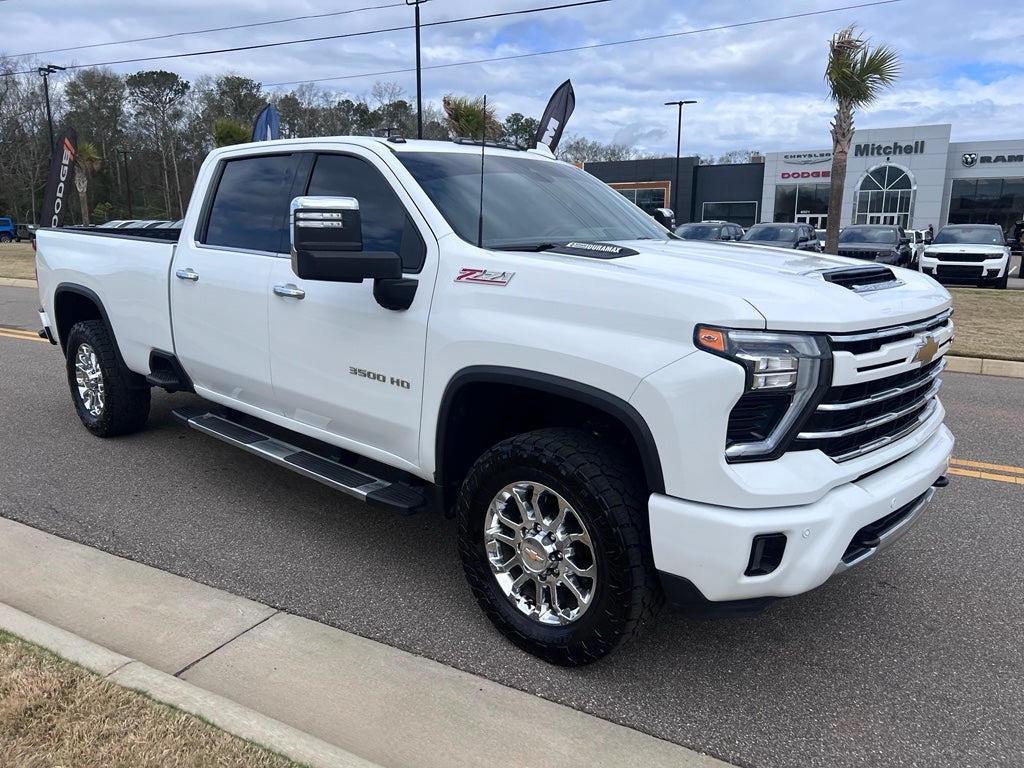 2024 Chevrolet Silverado LTZ