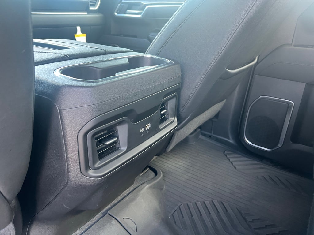 2022 Chevrolet Silverado 4WD Crew Cab Short Bed RST