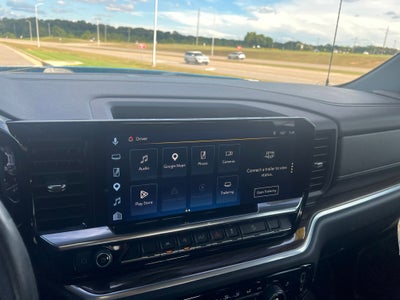 2022 Chevrolet Silverado 4WD Crew Cab Short Bed RST