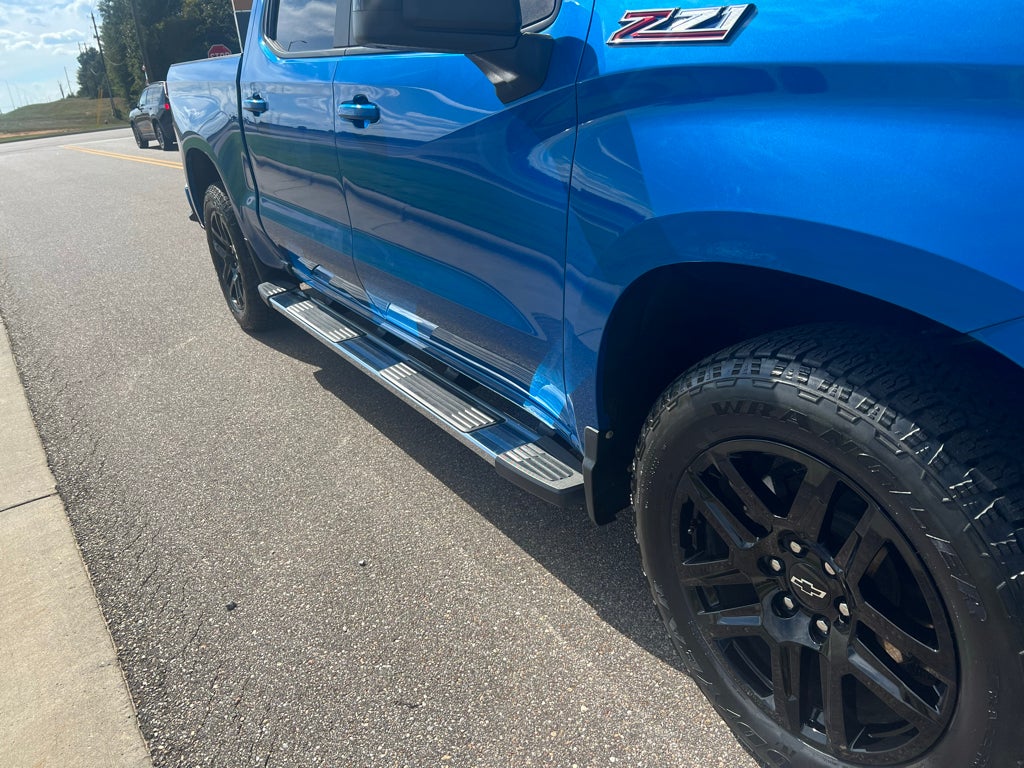 2022 Chevrolet Silverado 4WD Crew Cab Short Bed RST