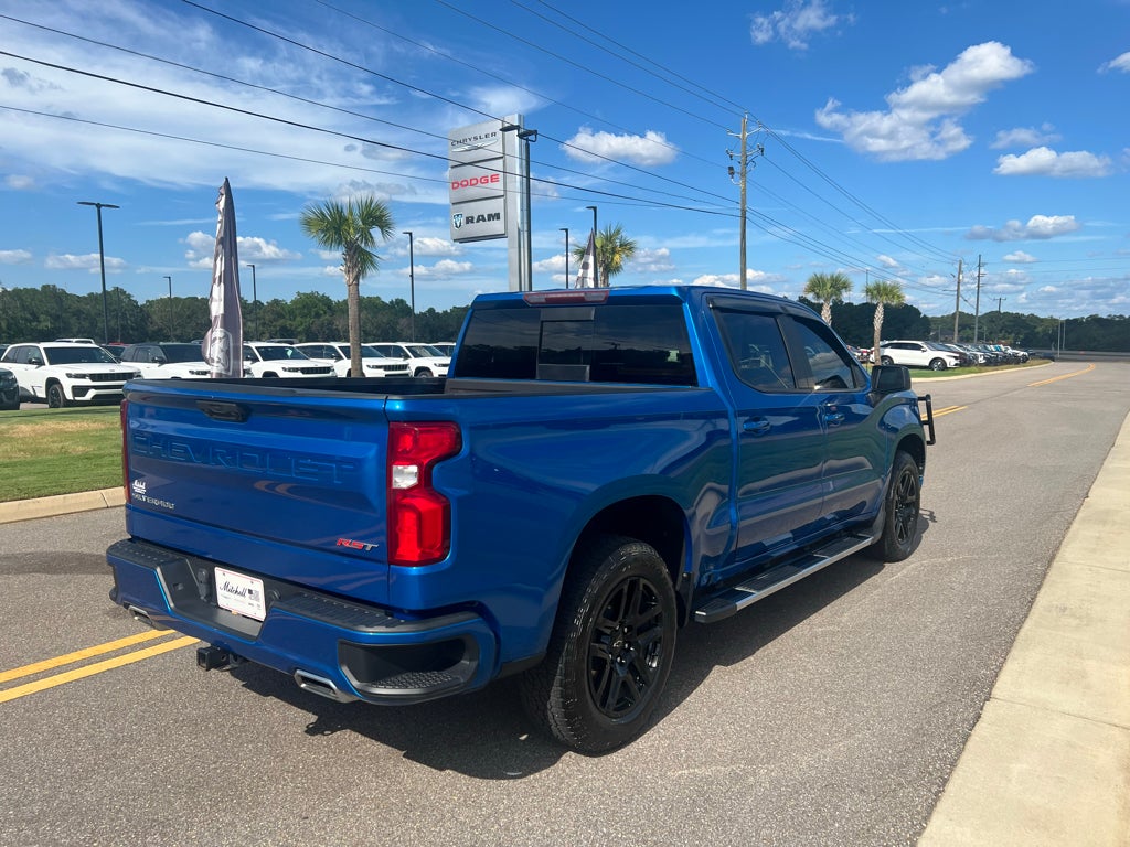 2022 Chevrolet Silverado 4WD Crew Cab Short Bed RST
