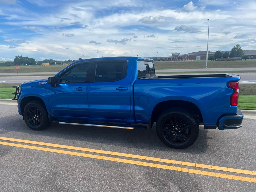 2022 Chevrolet Silverado 4WD Crew Cab Short Bed RST