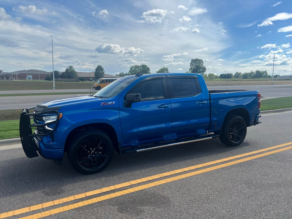 2022 Chevrolet Silverado 4WD Crew Cab Short Bed RST