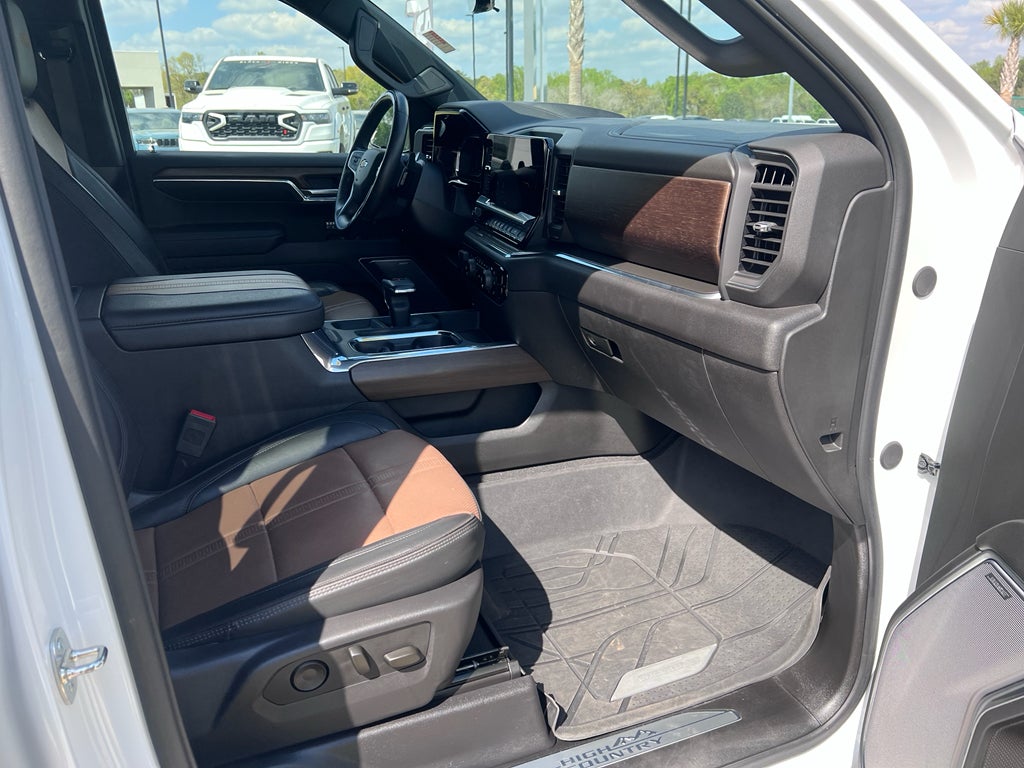 2024 Chevrolet Silverado 4WD Crew Cab Short Bed High Country