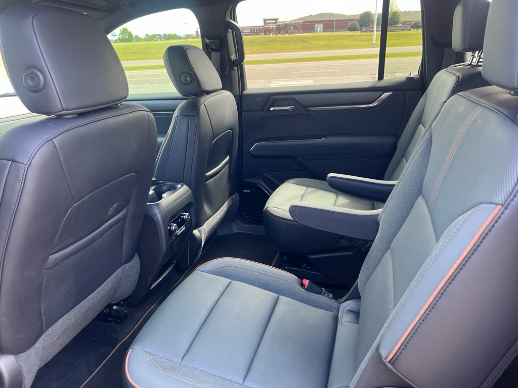 2024 GMC Acadia AWD AT4