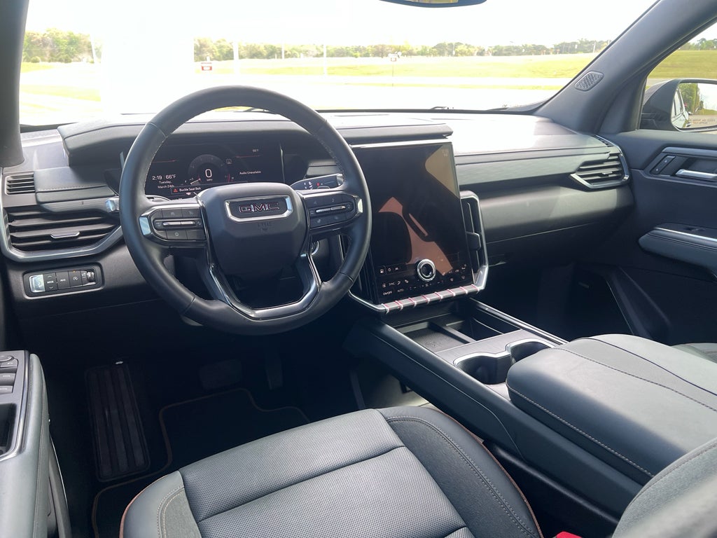 2024 GMC Acadia AWD AT4