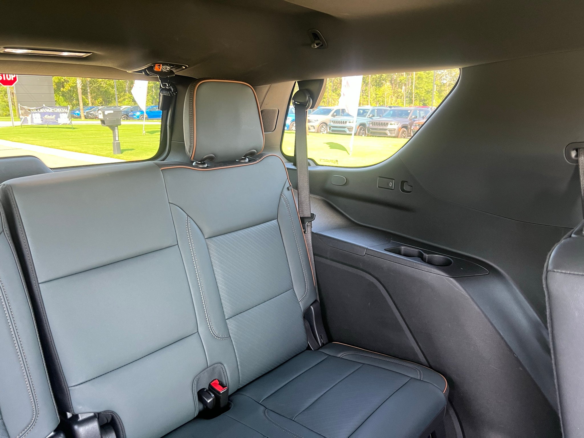 2025 GMC Yukon 4WD AT4