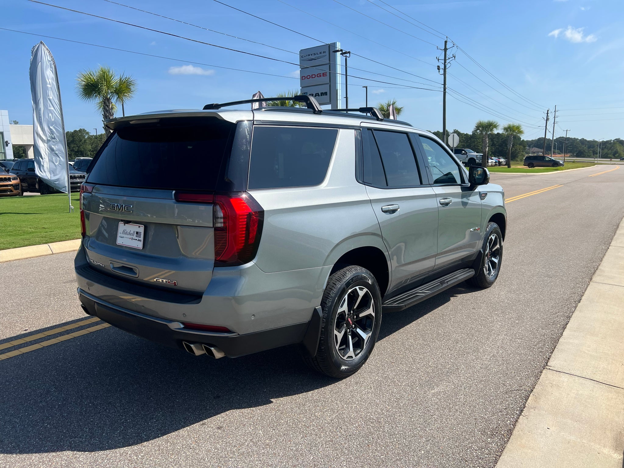 2025 GMC Yukon 4WD AT4