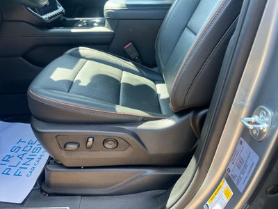 2025 GMC Yukon 4WD AT4