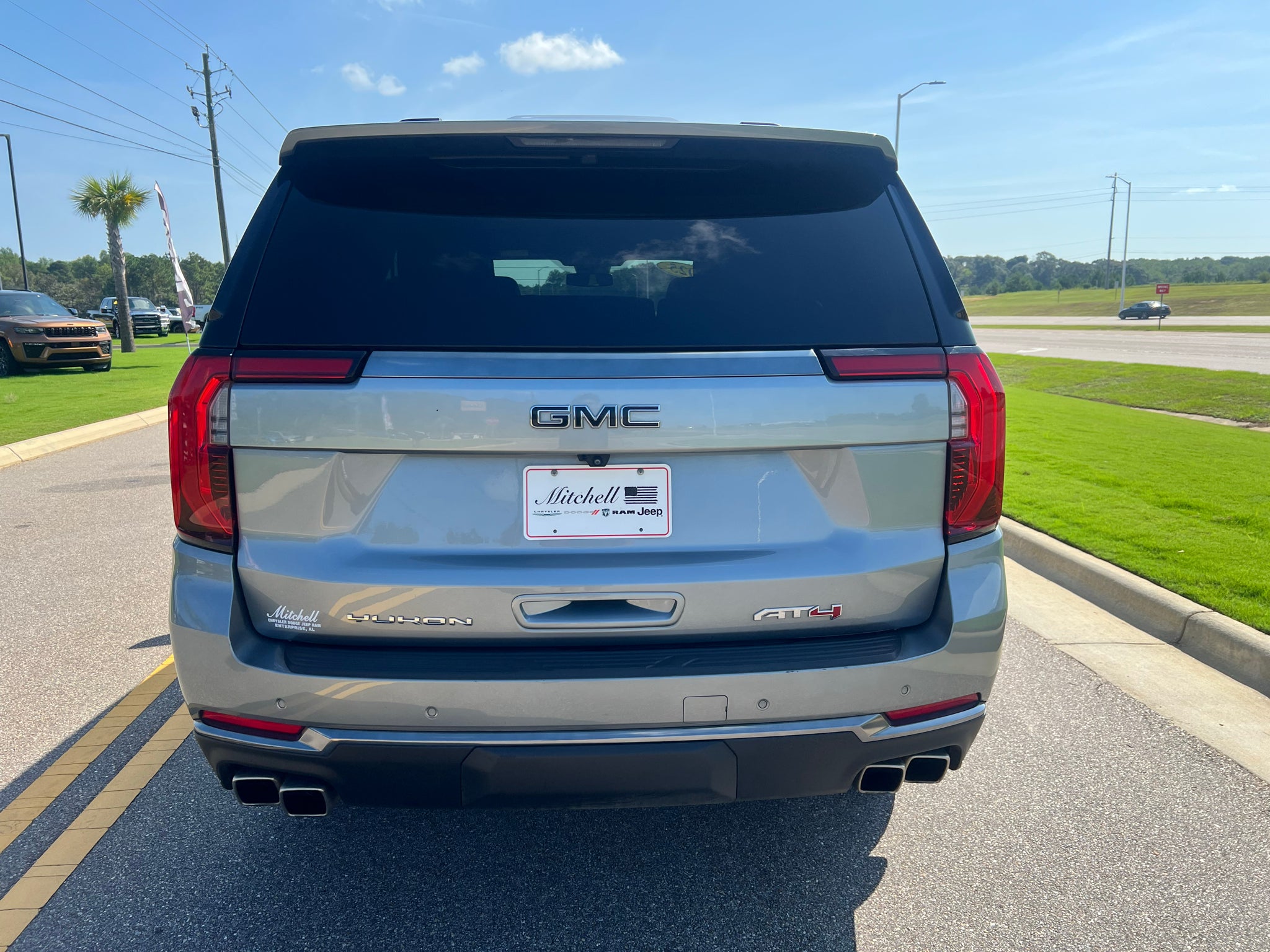 2025 GMC Yukon 4WD AT4