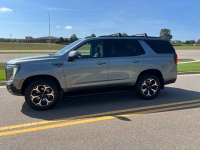 2025 GMC Yukon 4WD AT4