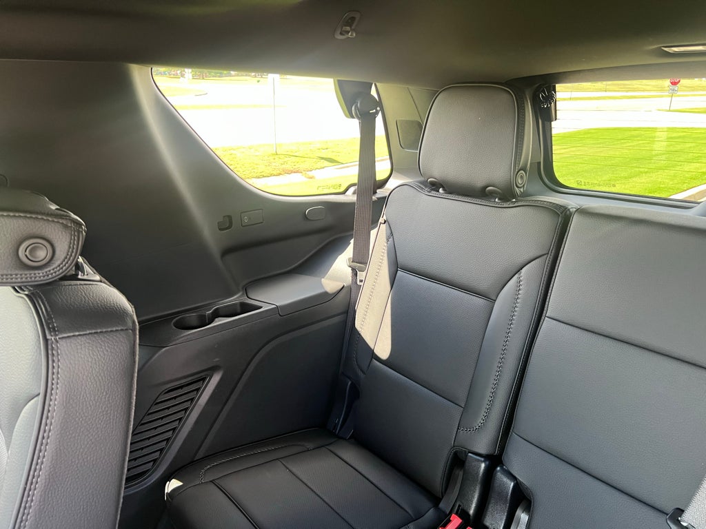 2025 GMC Yukon 4WD Denali