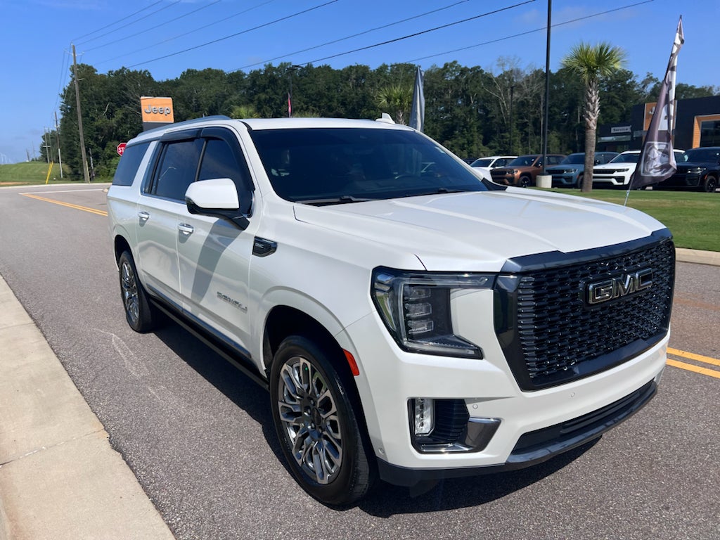 2023 GMC Yukon XL 4WD Denali Ultimate