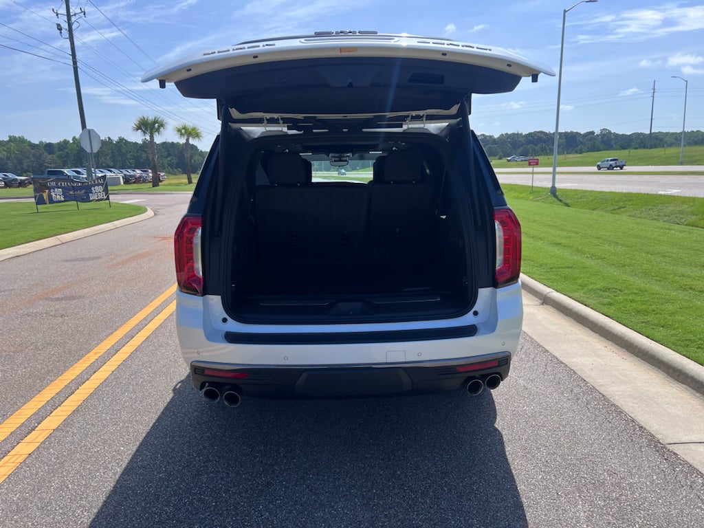 2023 GMC Yukon XL 4WD Denali Ultimate