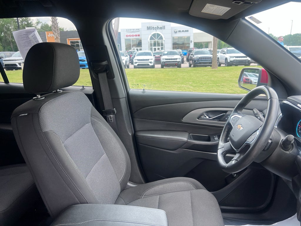 2022 Chevrolet Traverse FWD LT Cloth