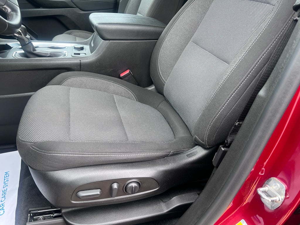 2022 Chevrolet Traverse FWD LT Cloth