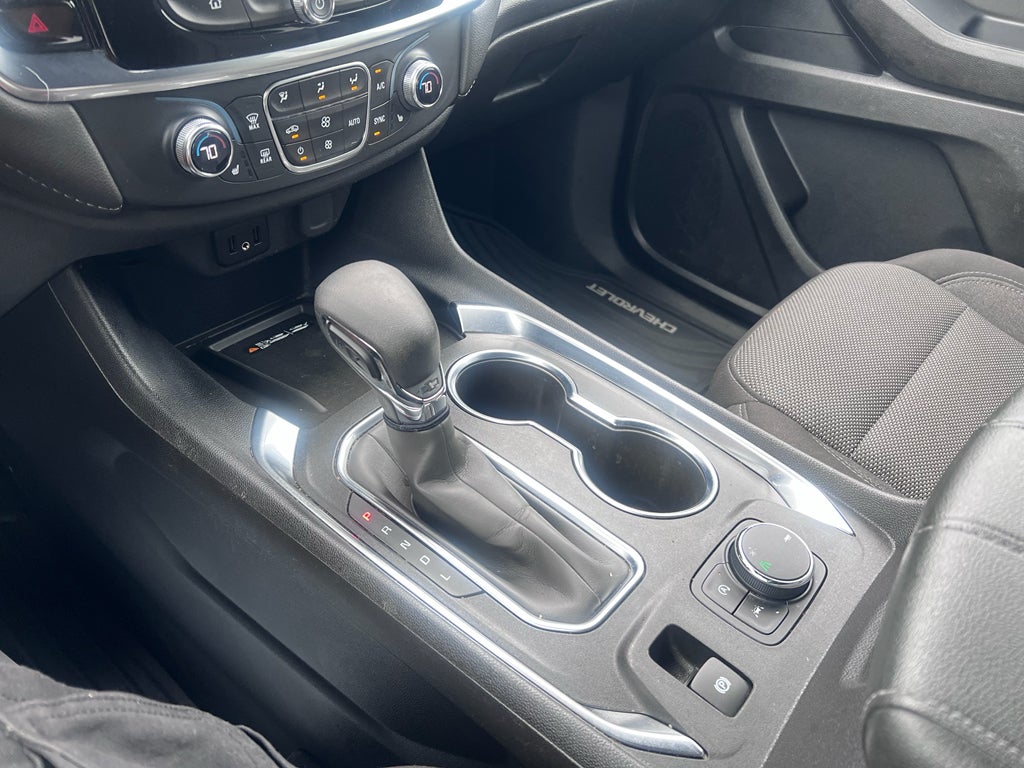 2022 Chevrolet Traverse FWD LT Cloth