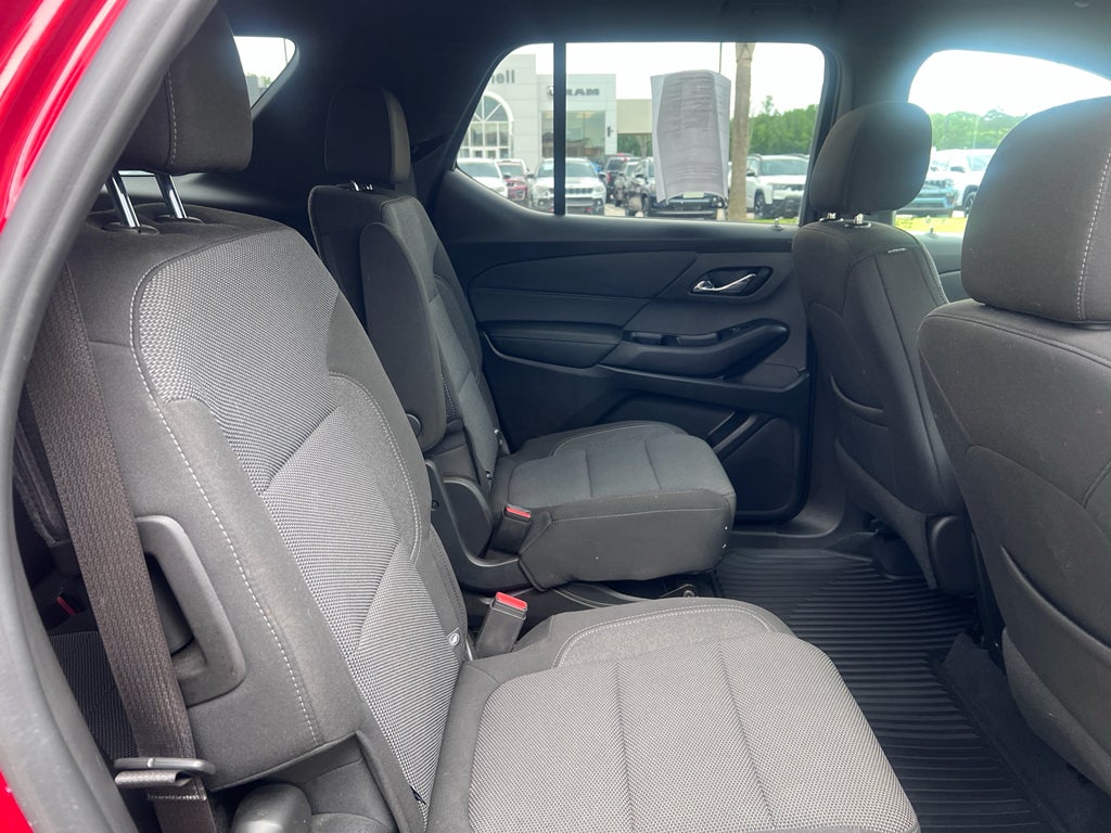2022 Chevrolet Traverse FWD LT Cloth