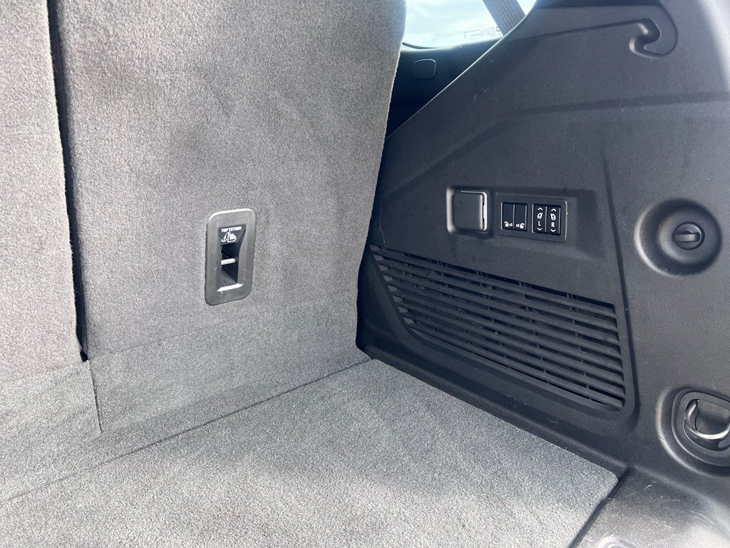 2022 Chevrolet Tahoe 4WD RST